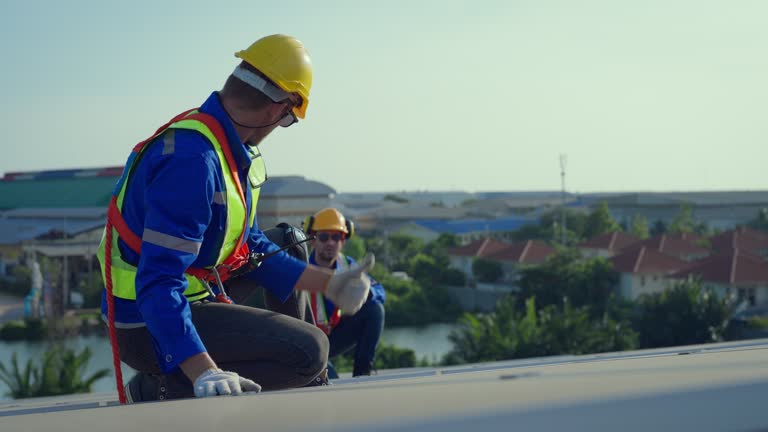 Best Wood Shake Roofing  in Holton, KS